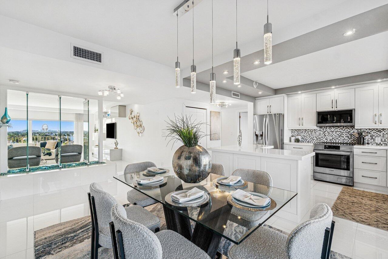 400 Seasage Drive 804