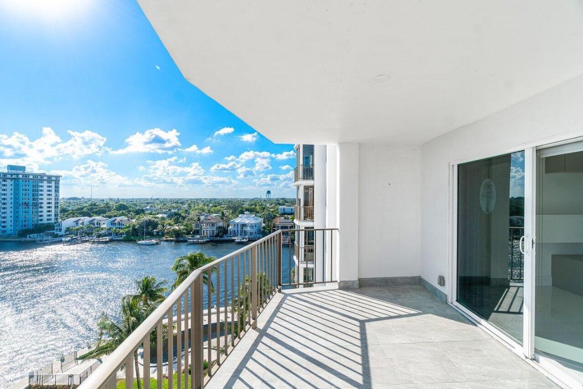 400 Seasage Drive 804