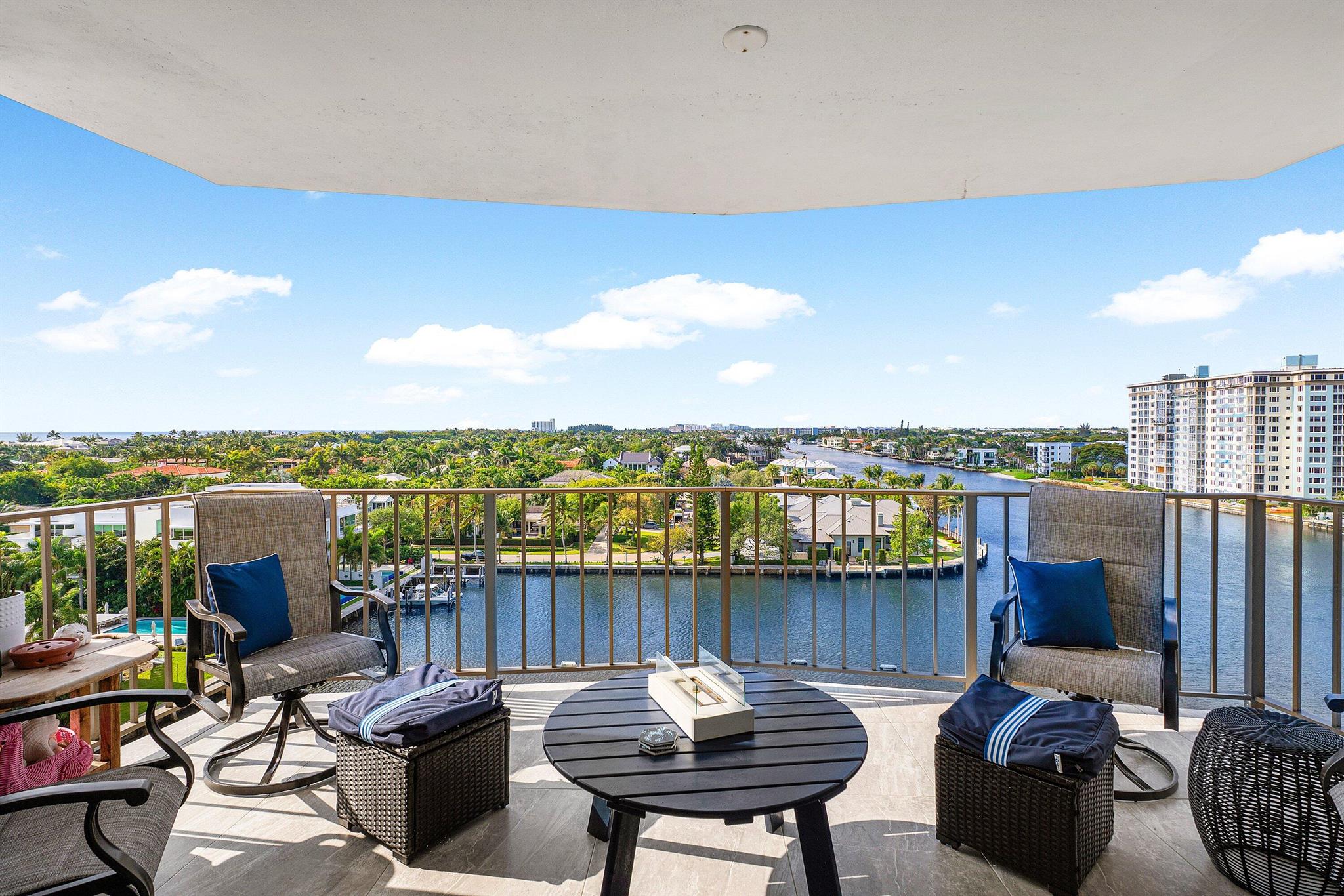 400 Seasage Drive 804