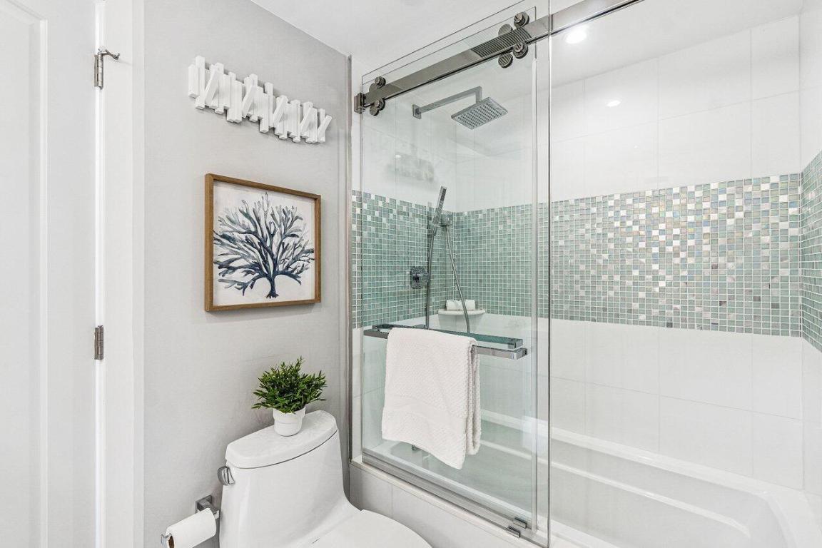 400 Seasage Drive 804