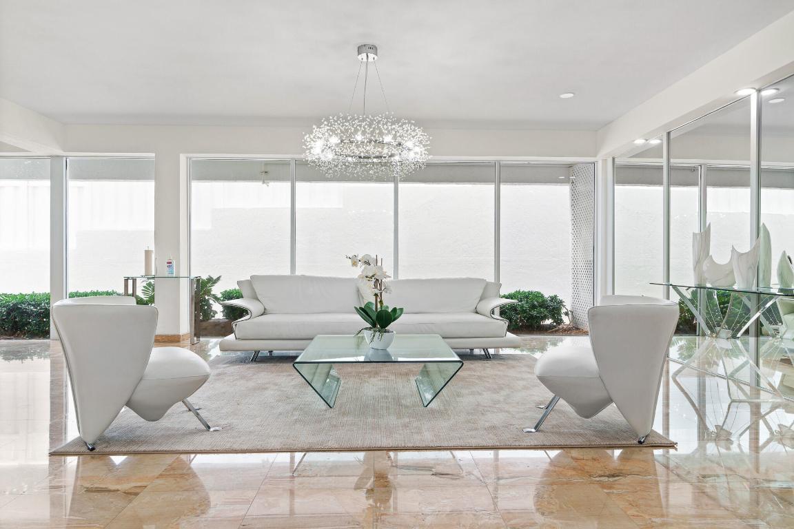 3580 S Ocean Boulevard 8-B, South Palm Beach Unit: 8-B