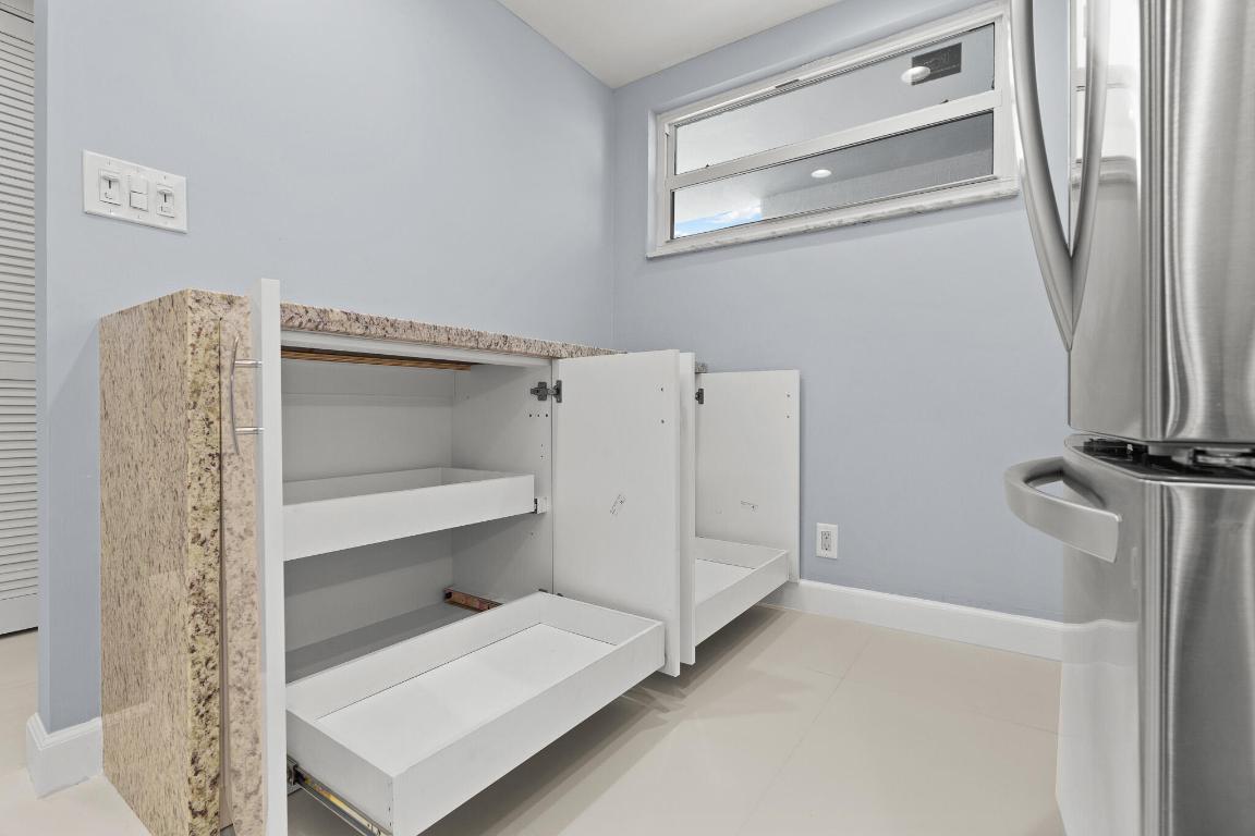 3580 S Ocean Boulevard 8-B, South Palm Beach Unit: 8-B