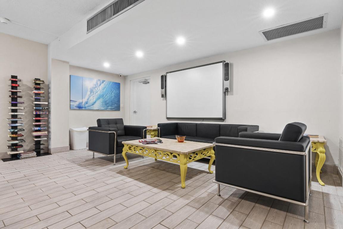 3580 S Ocean Boulevard 8-B, South Palm Beach Unit: 8-B