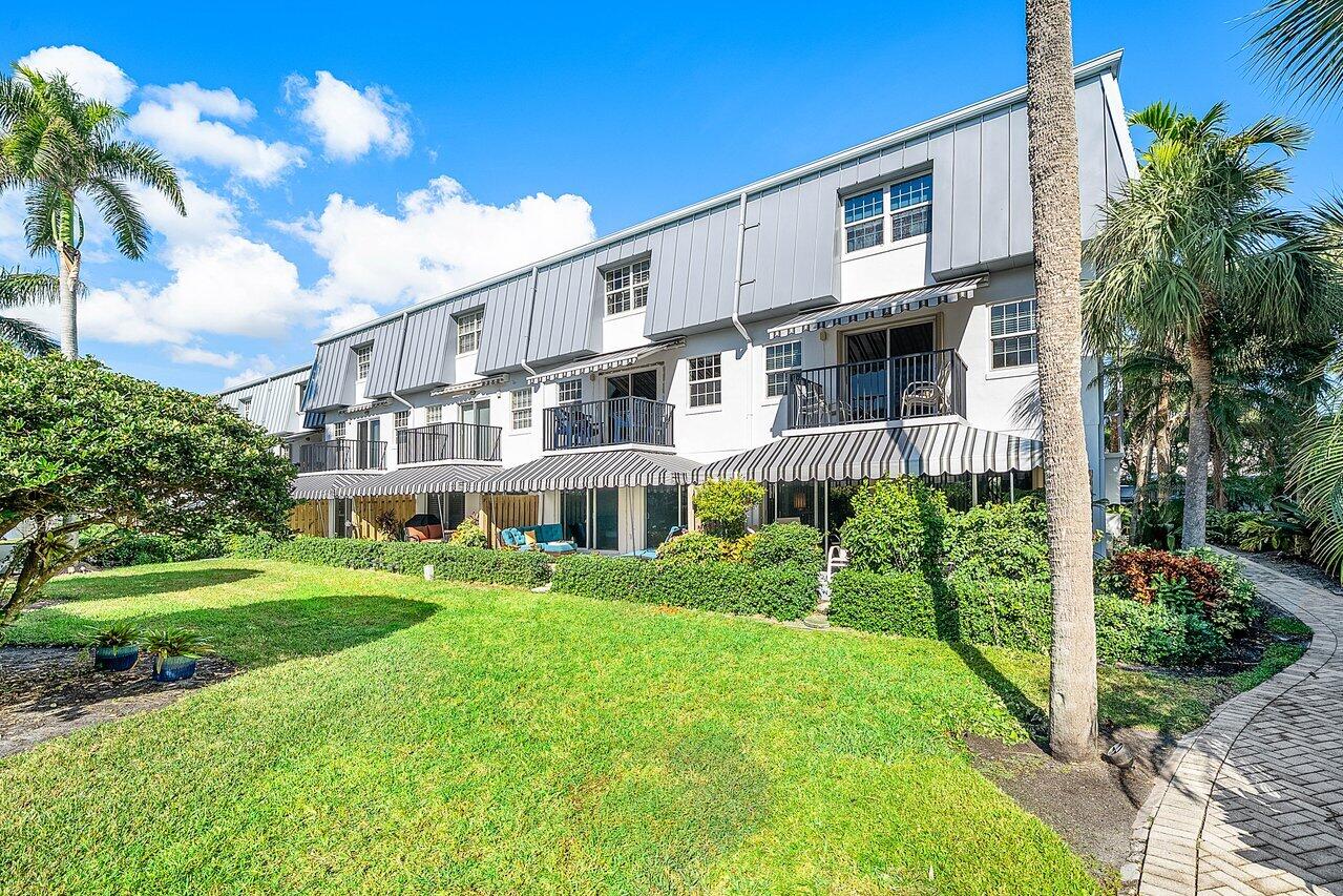 2000 S Ocean Boulevard Y7