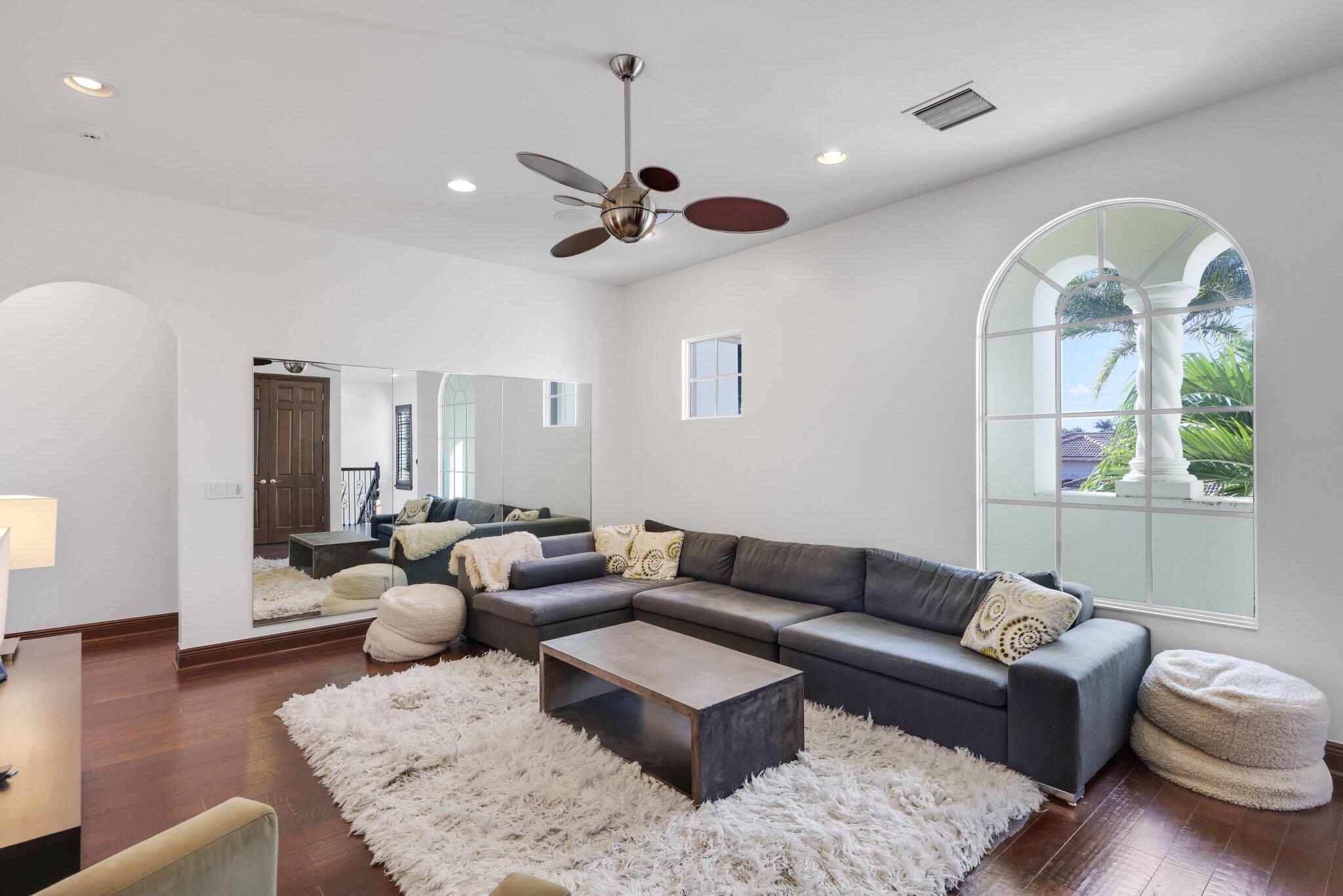 17334 Pavaroso Street