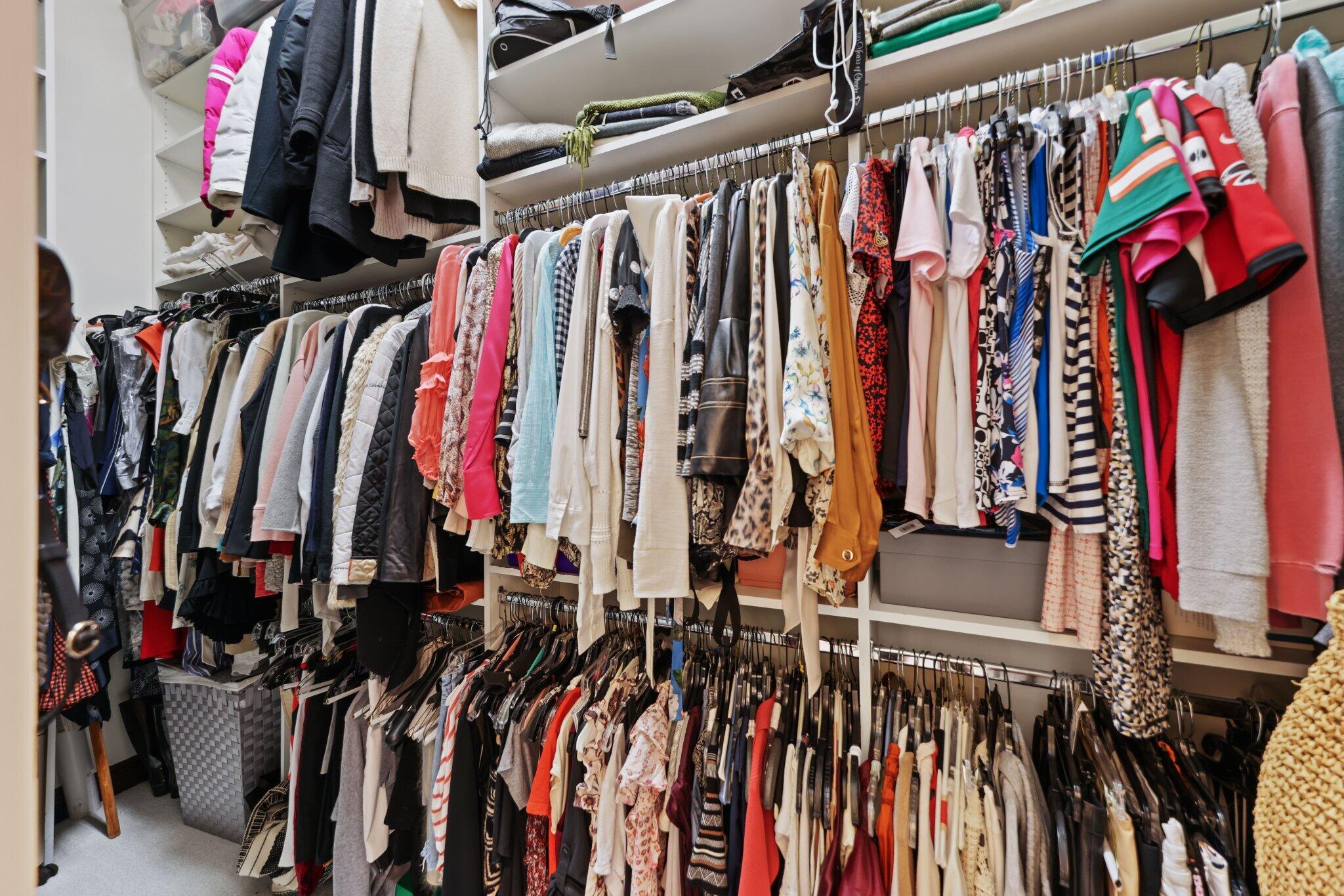 17334 Pavaroso Street