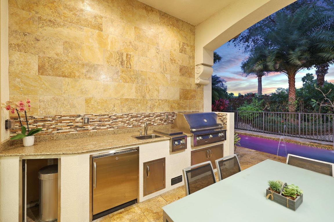 17334 Pavaroso Street