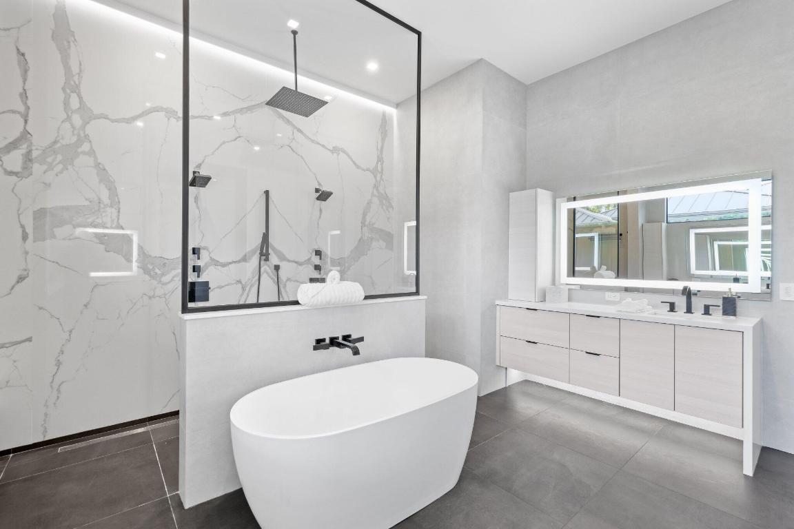 525 Whispering Pines Road