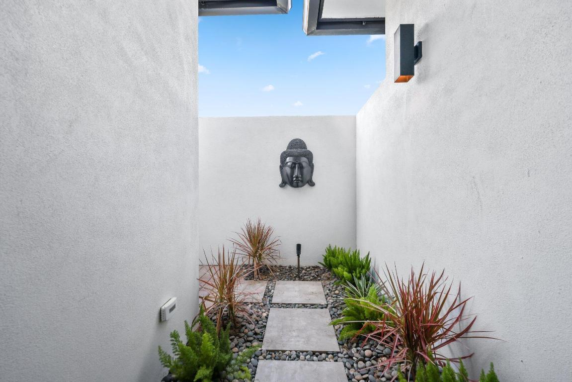 525 Whispering Pines Road