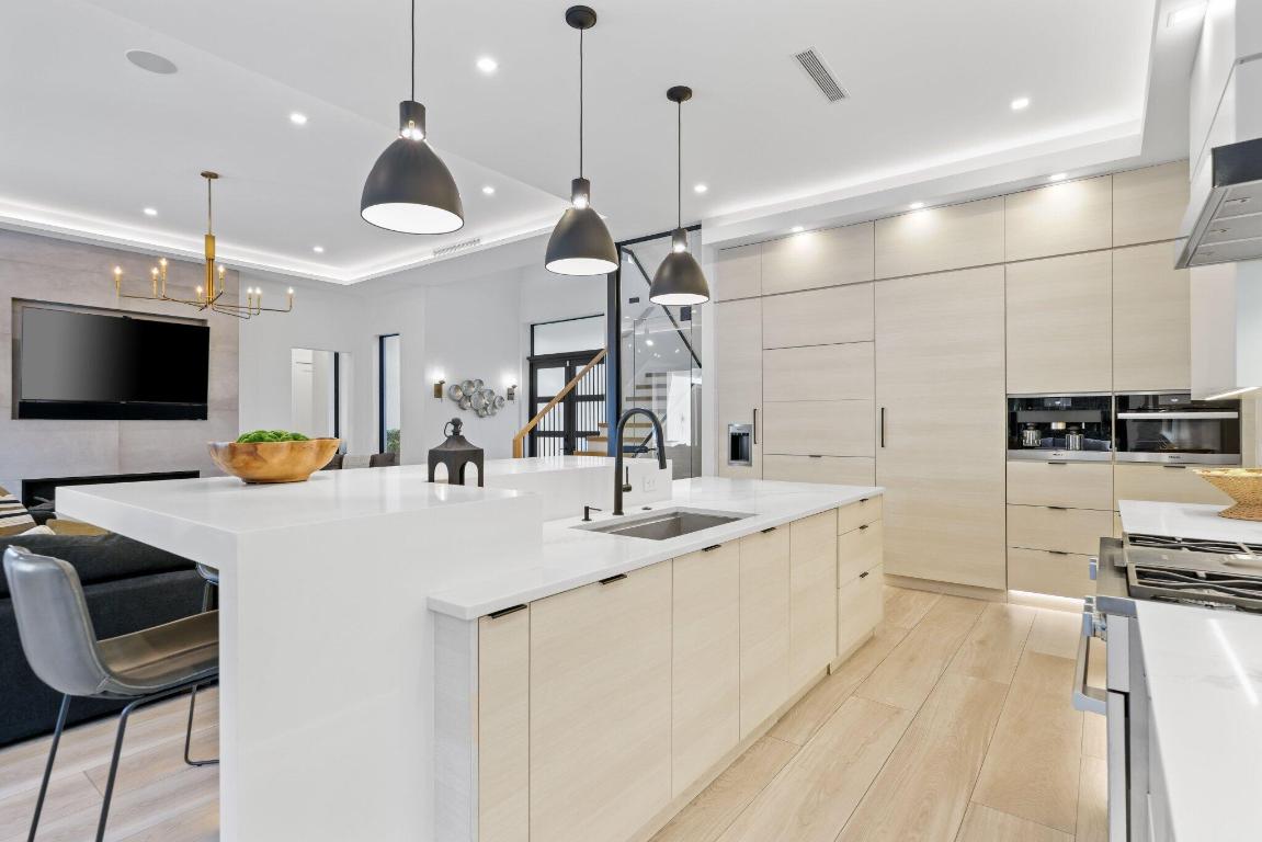 525 Whispering Pines Road