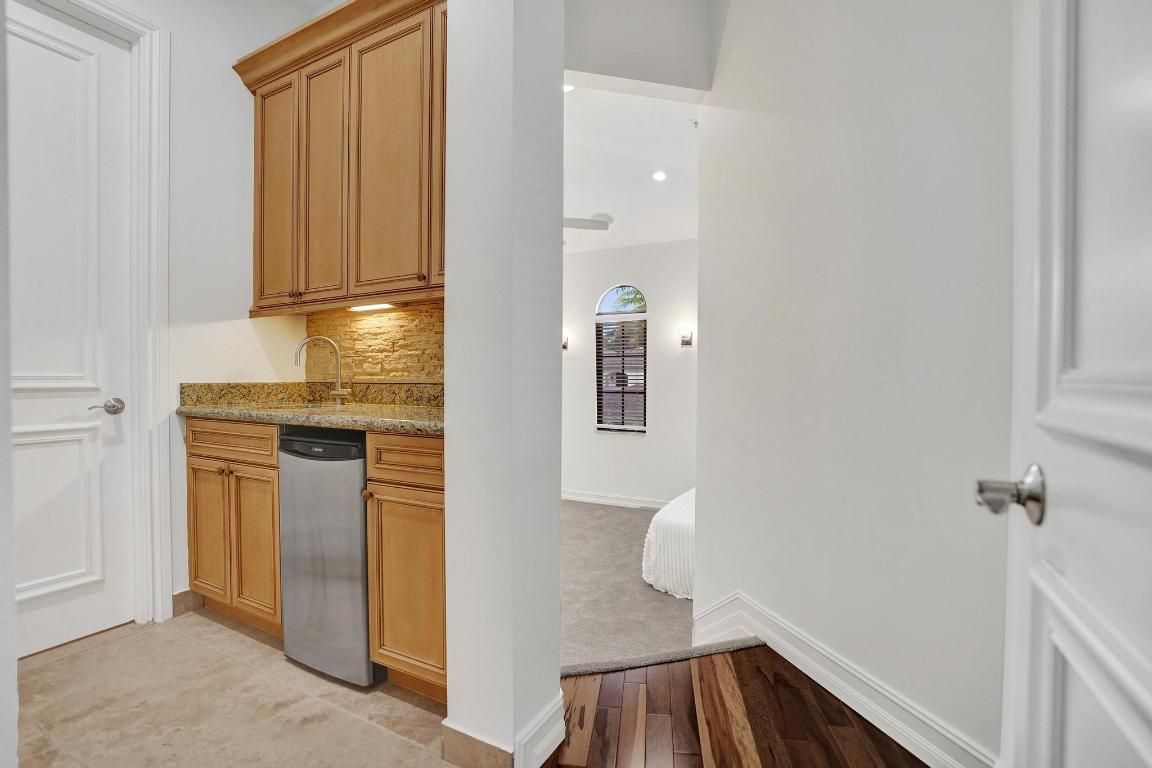 17682 Middlebrook Way