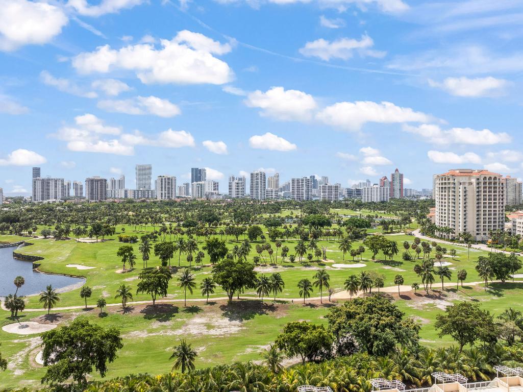 20379 W Country Club Drive 937