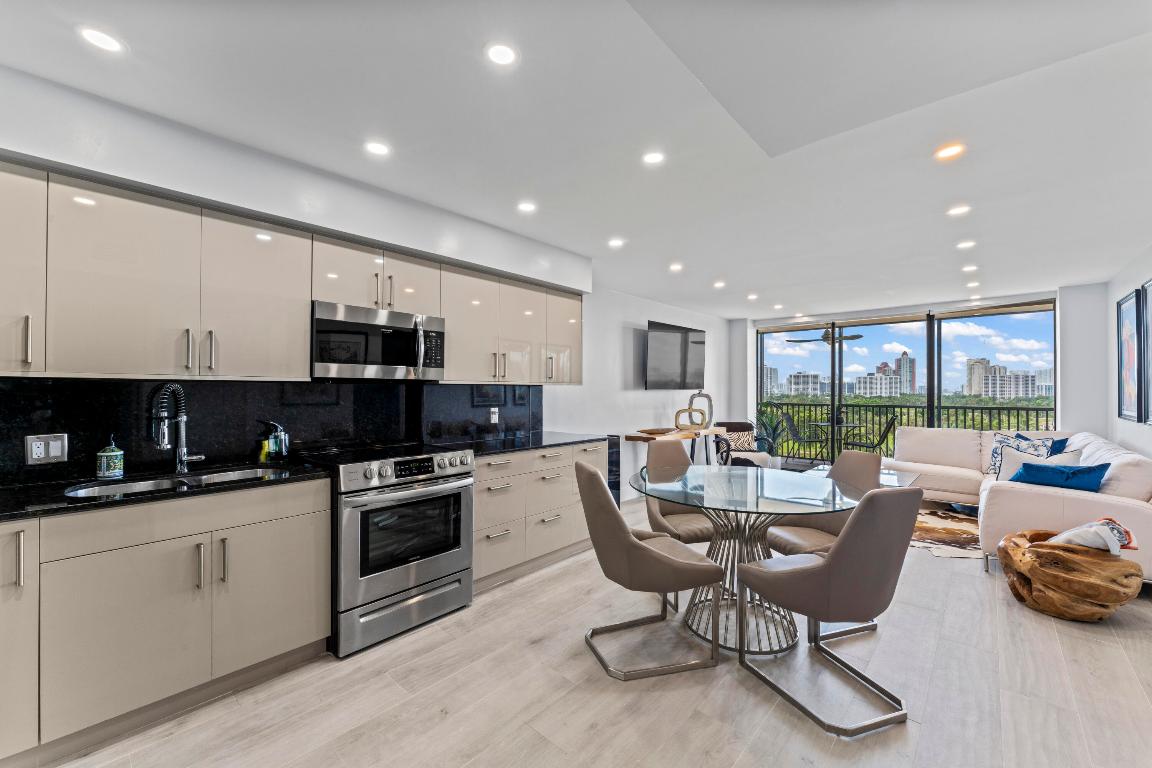 20379 W Country Club Drive 937