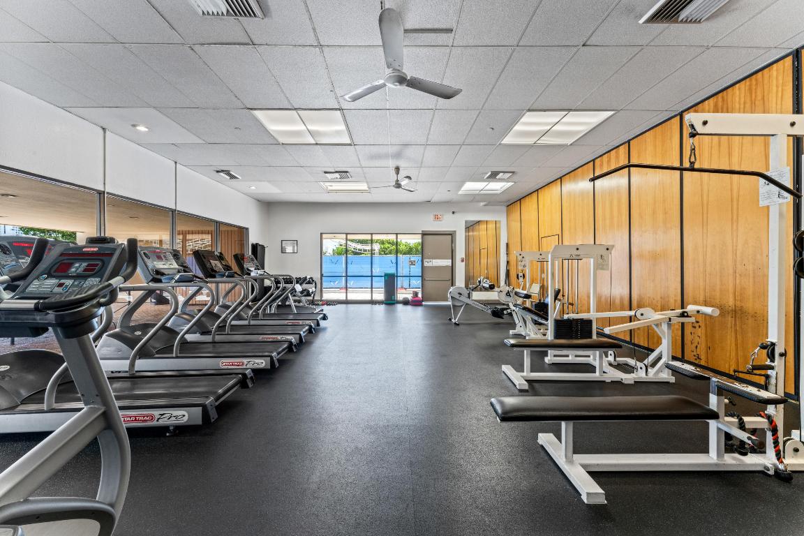 20379 W Country Club Drive 937