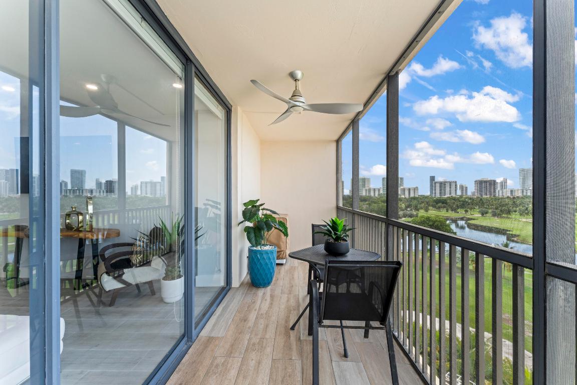 20379 W Country Club Drive 937