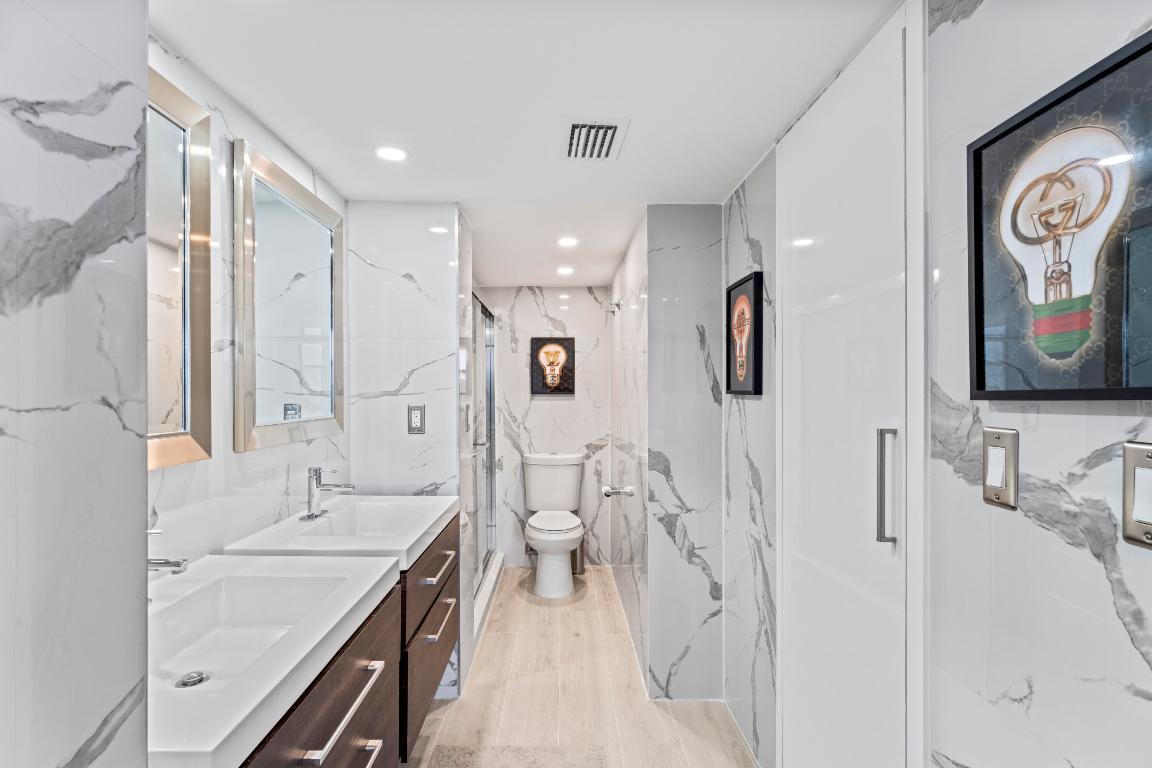 20379 W Country Club Drive 937