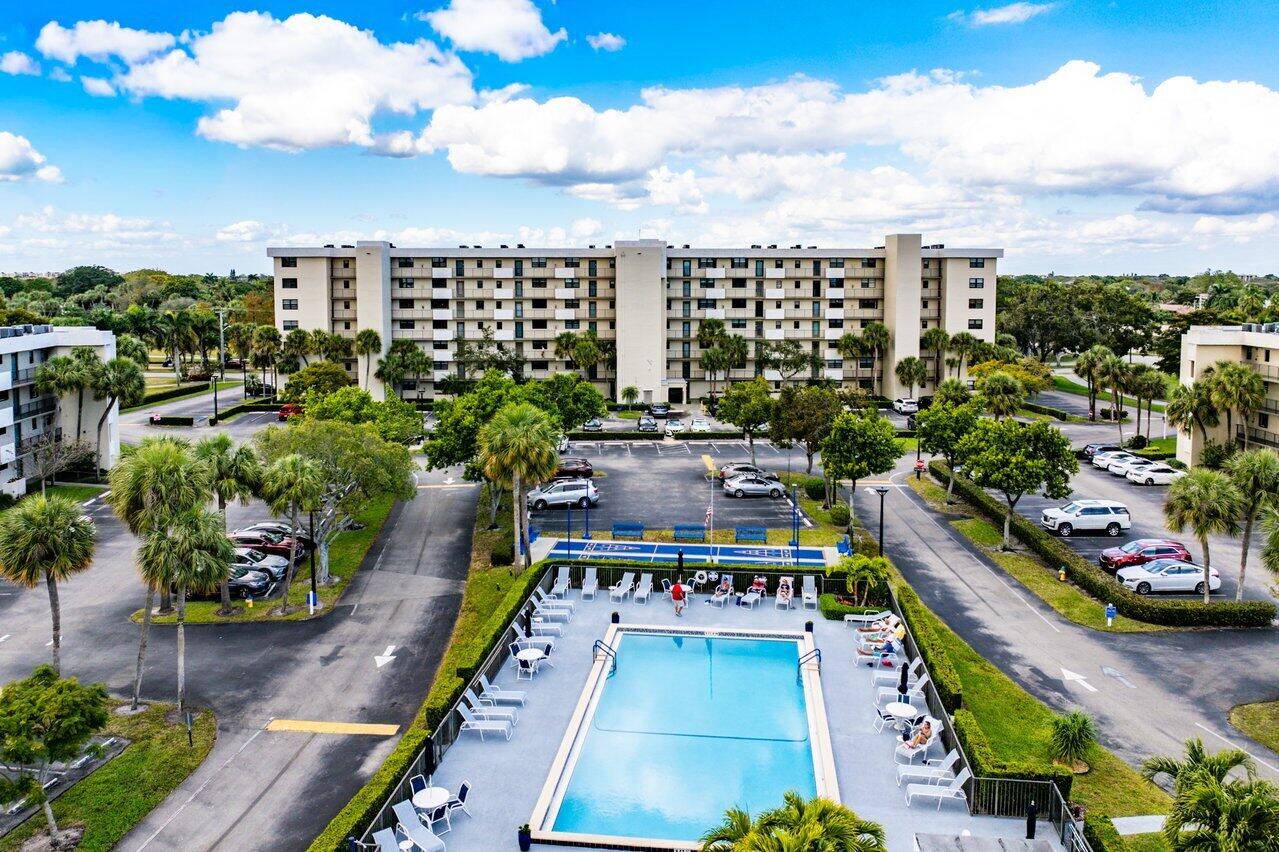 2400 Deer Creek Country Club Boulevard 609-1