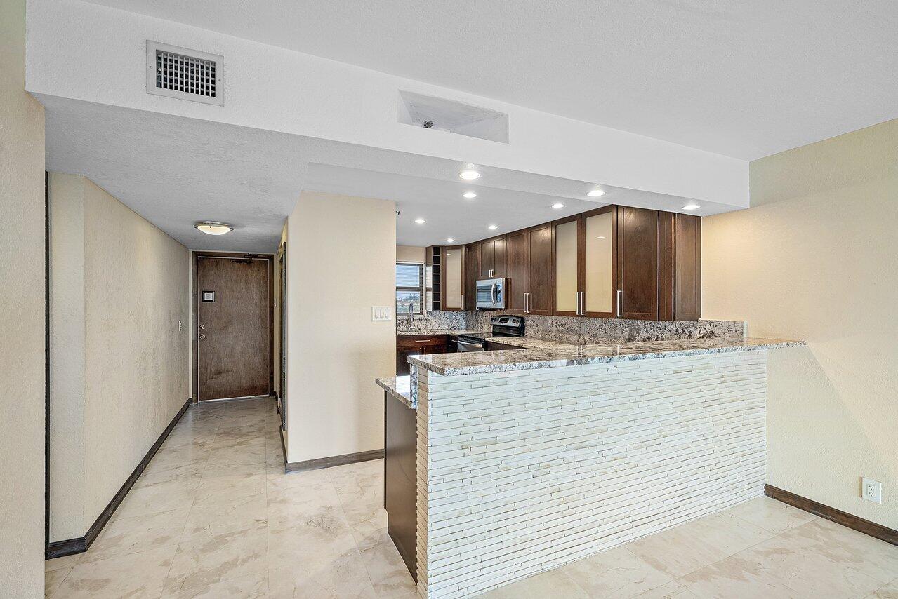 2400 Deer Creek Country Club Boulevard 609-1