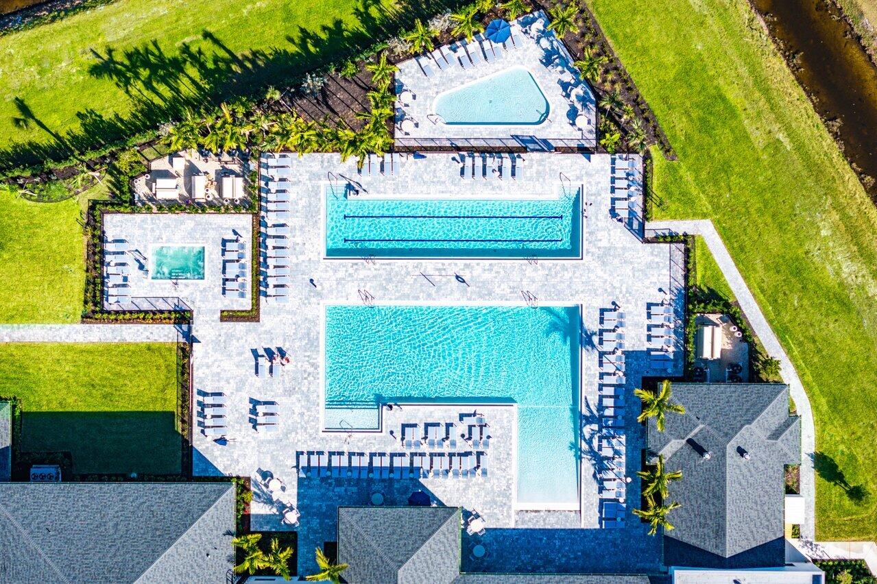 13921 Royal Palm Court B