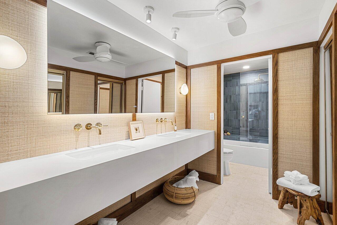 13921 Royal Palm Court B