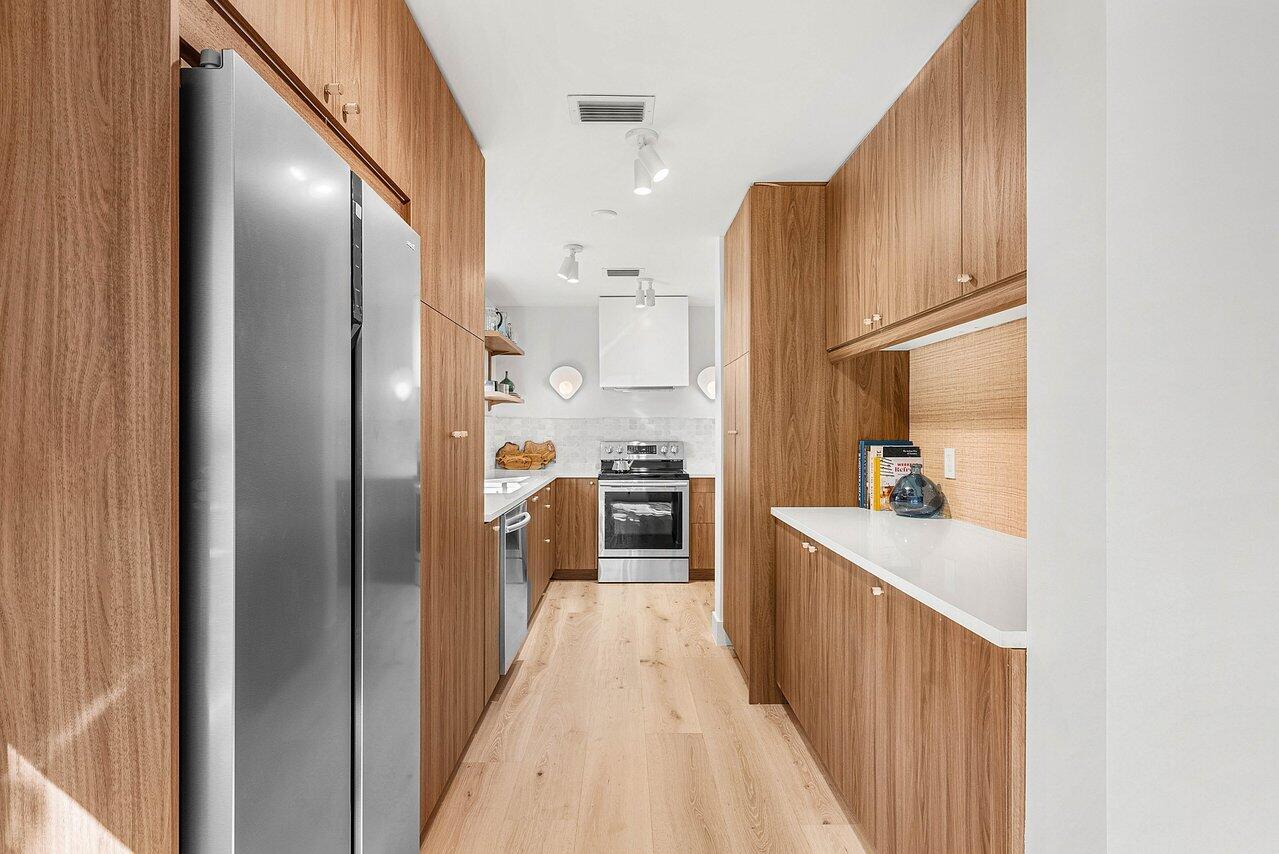 13921 Royal Palm Court B