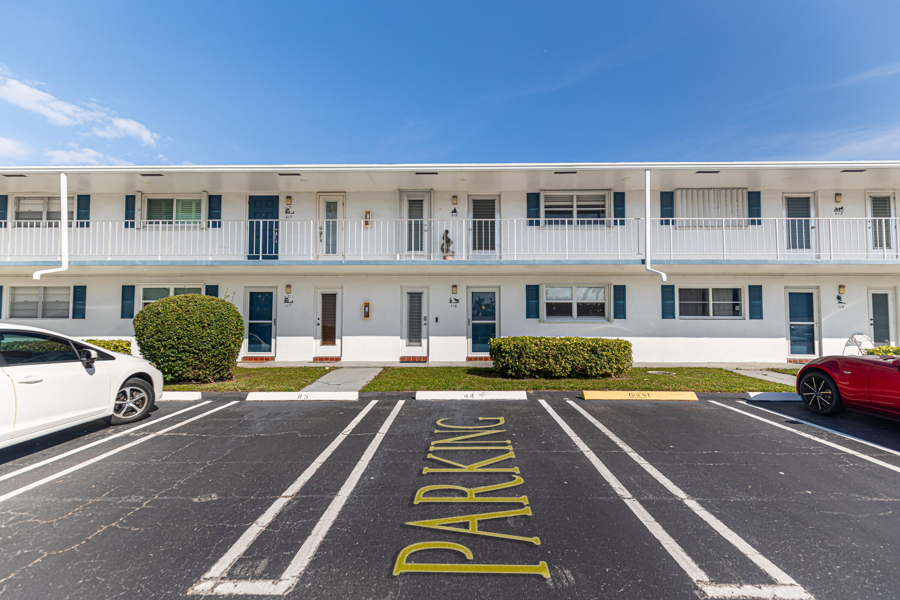 1118 Lake Terrace 116