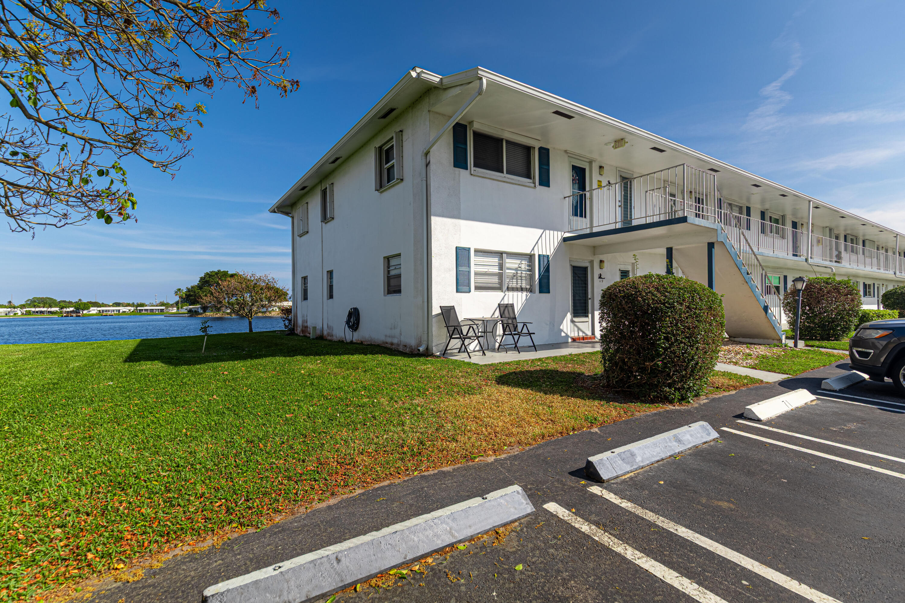 1118 Lake Terrace 116