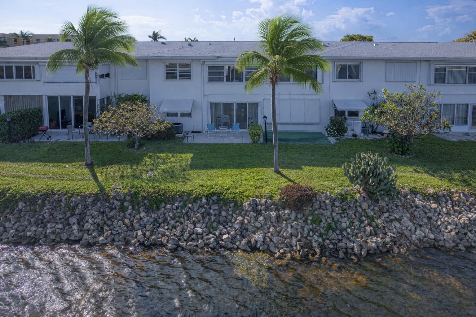 1118 Lake Terrace 116