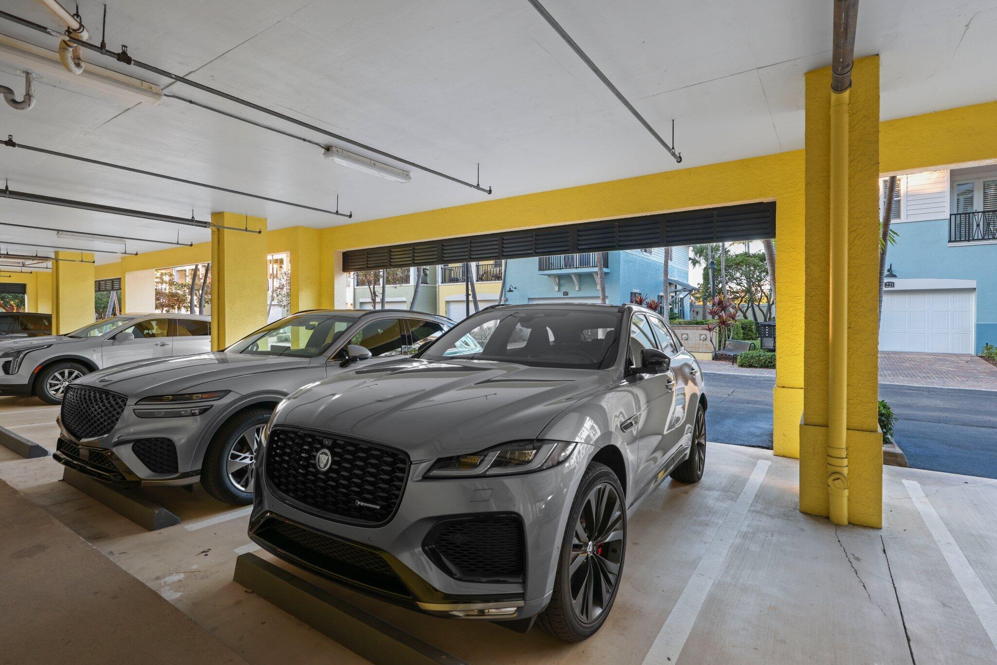 226 N Latitude Circle 203