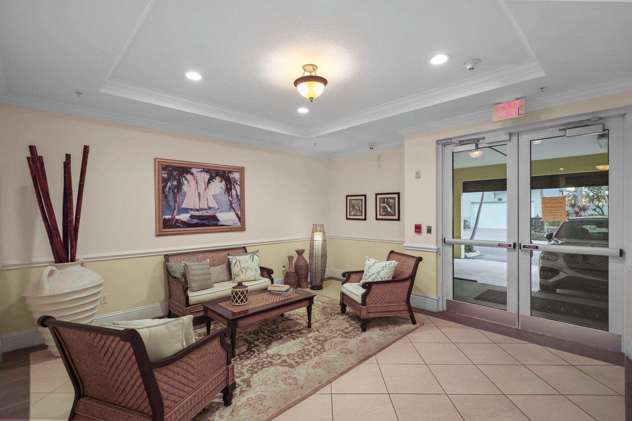 226 N Latitude Circle 203