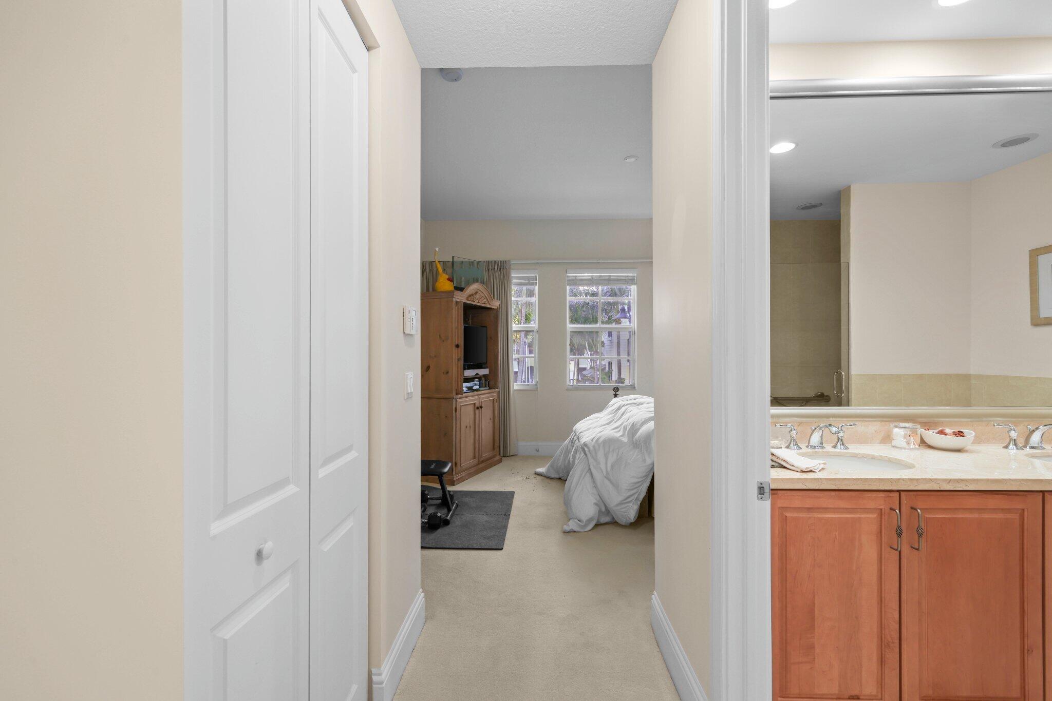 226 N Latitude Circle 203