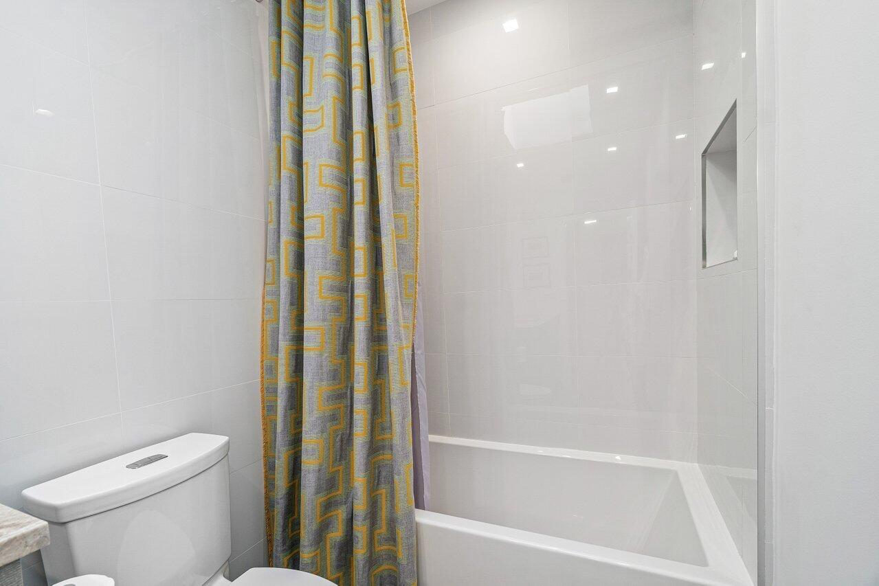 1920 S Ocean Boulevard 2-F