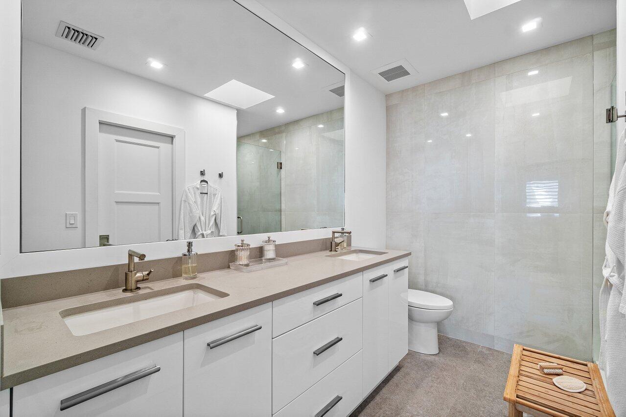 1920 S Ocean Boulevard 2-F