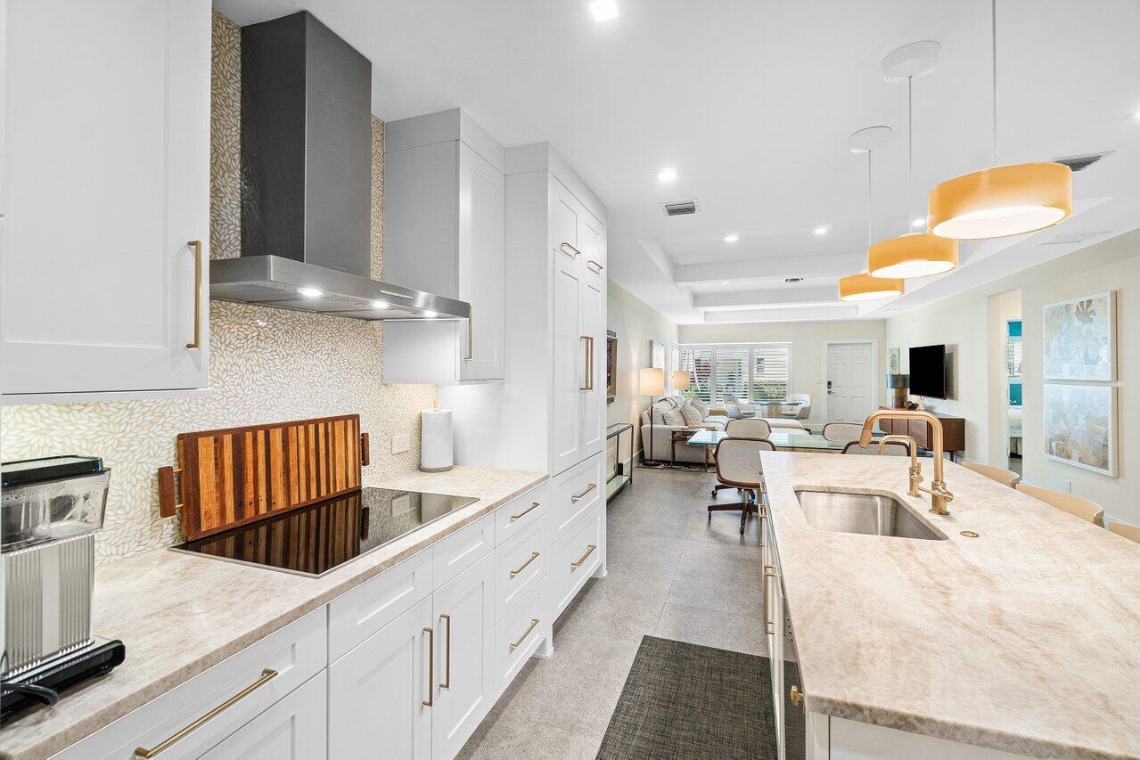 1920 S Ocean Boulevard 2-F