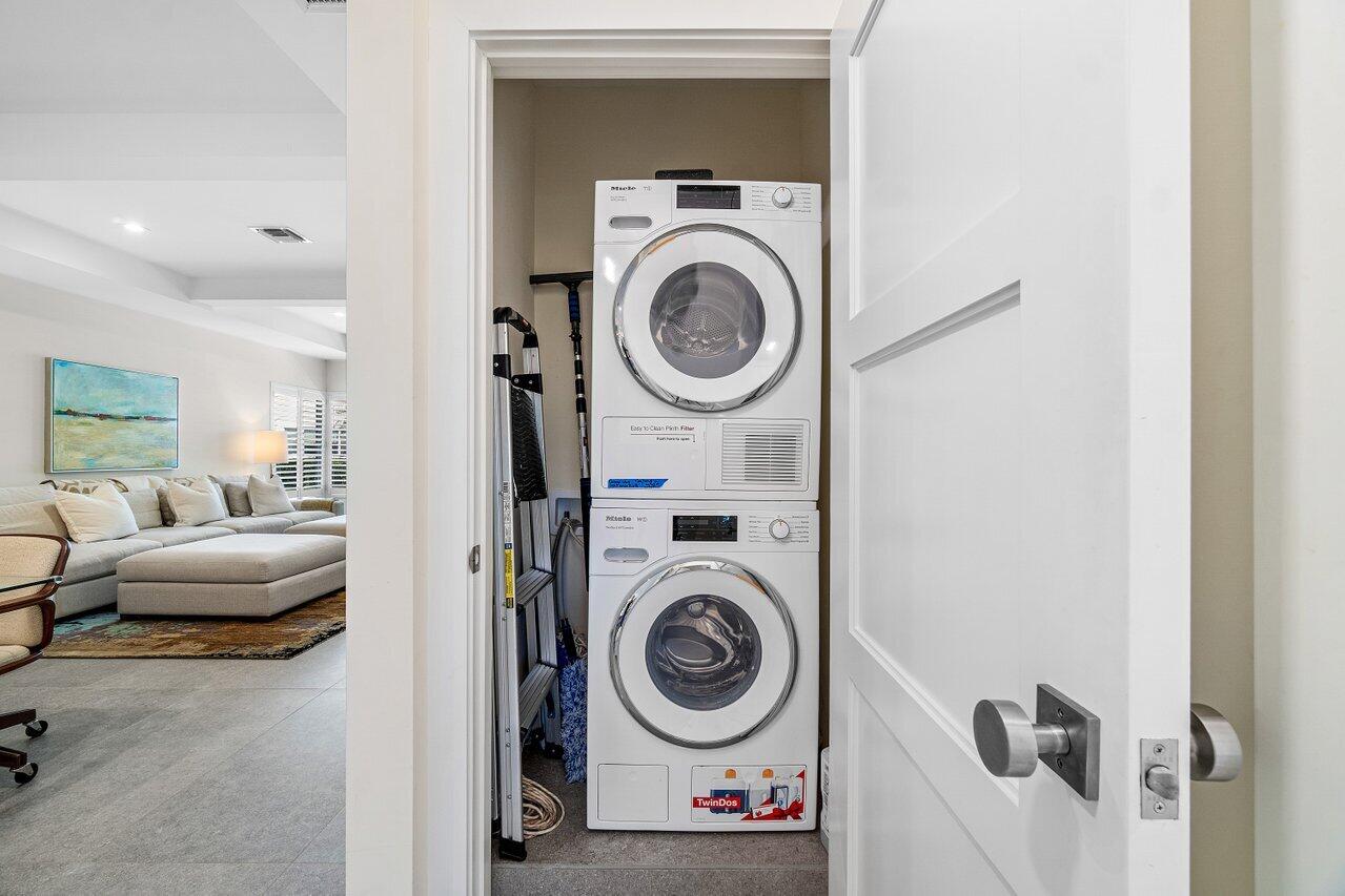 1920 S Ocean Boulevard 2-F