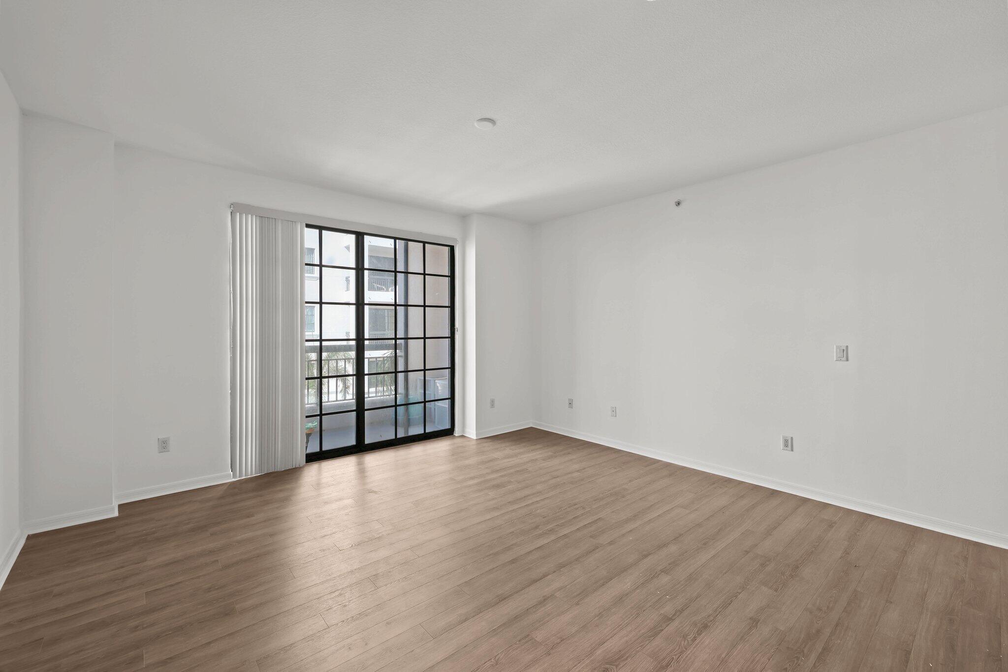 233 S Federal Highway 416