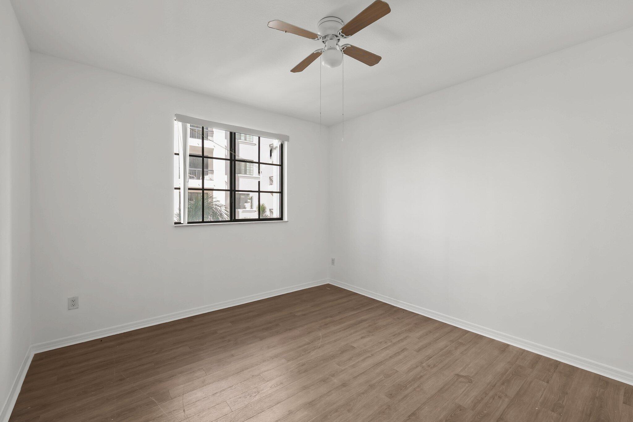 233 S Federal Highway 416