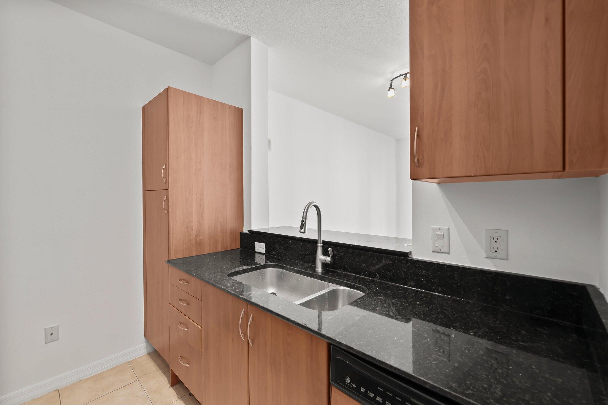 233 S Federal Highway 416