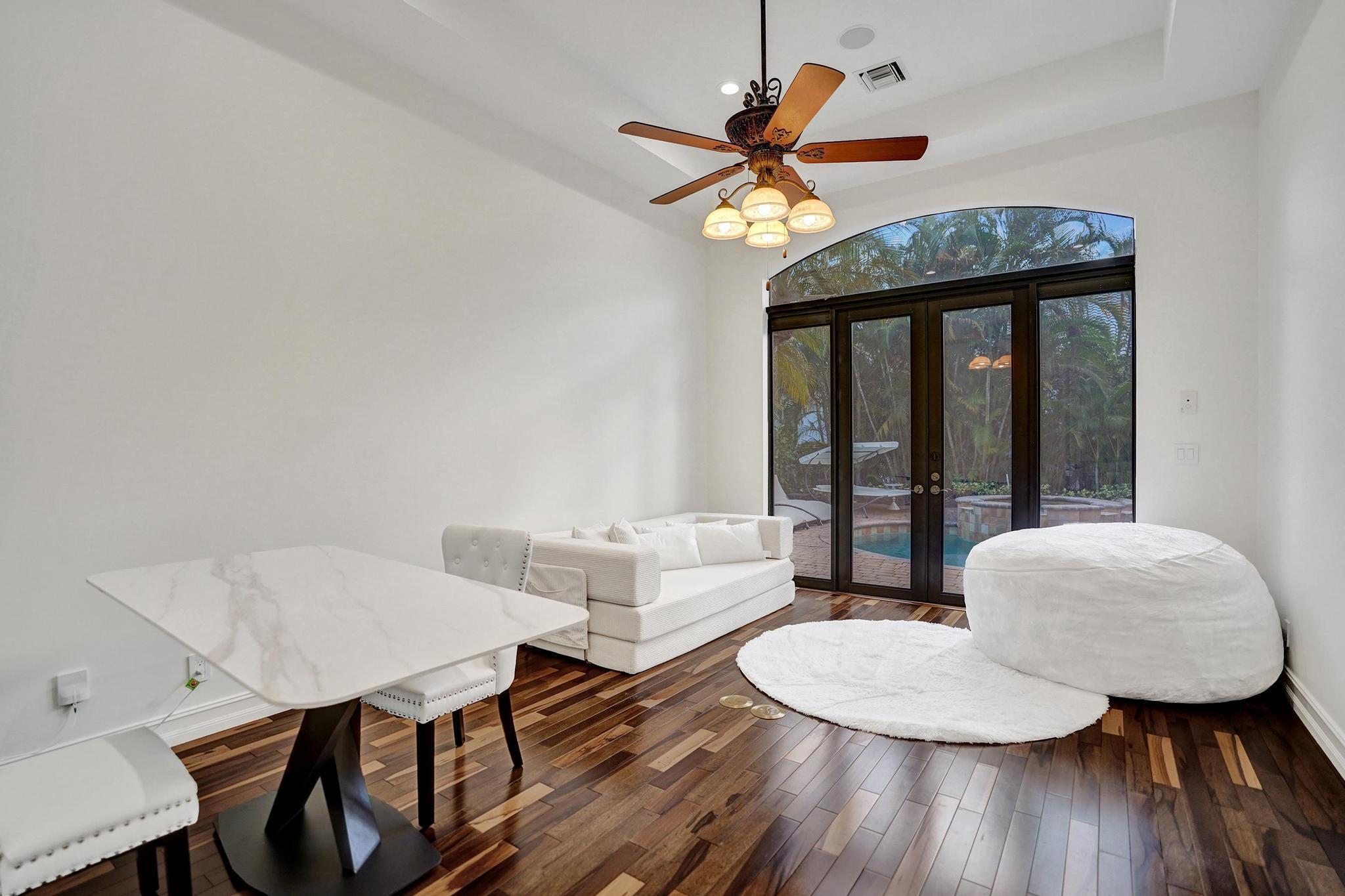 17682 Middlebrook Way