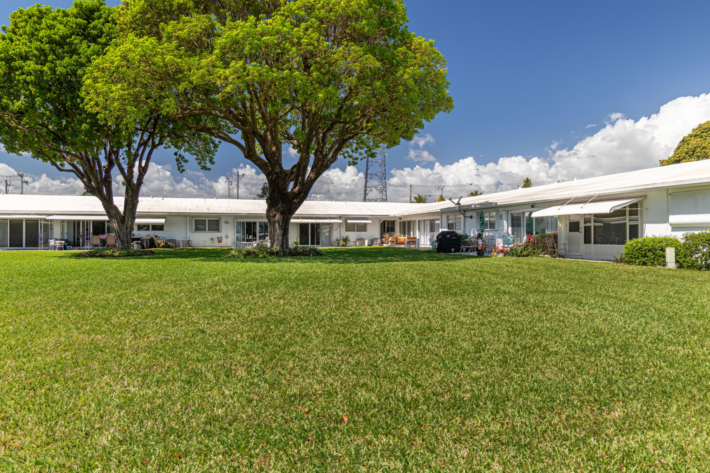 300 SW Golfview Terrace 142