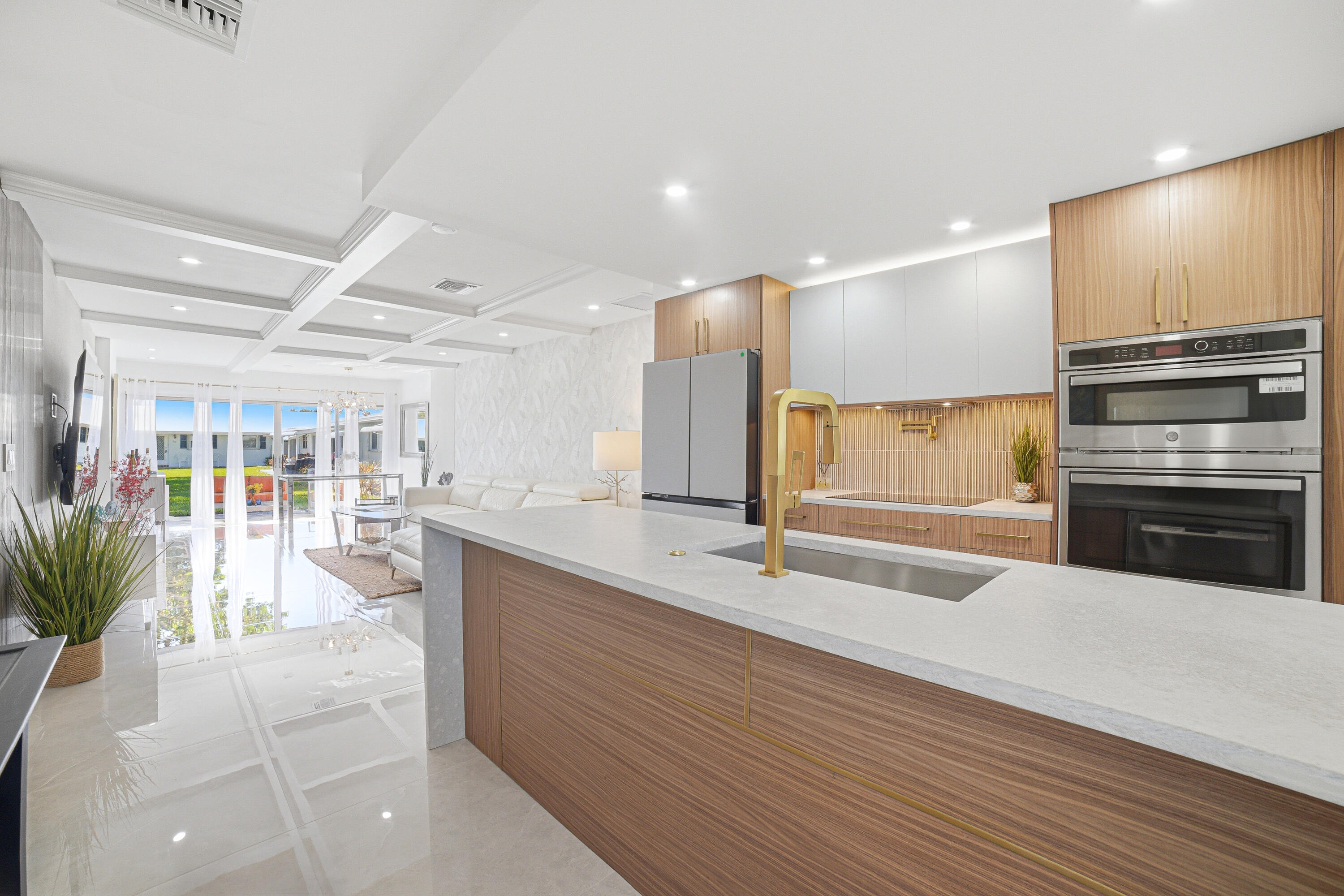 300 SW Golfview Terrace 142