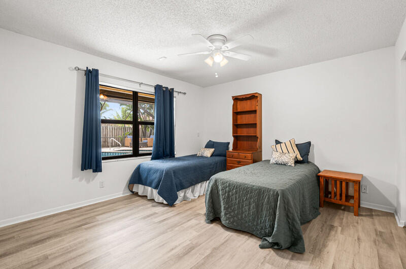 6016 Sunberry Circle