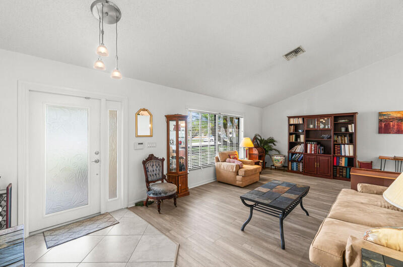 6016 Sunberry Circle