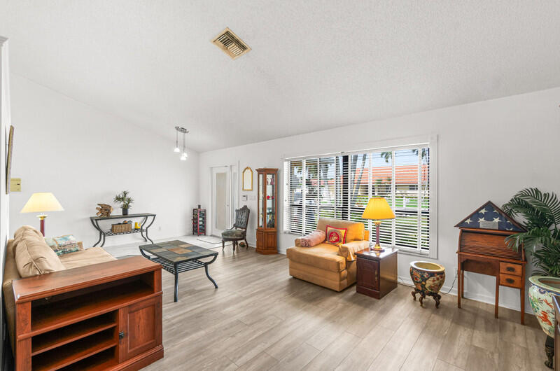 6016 Sunberry Circle