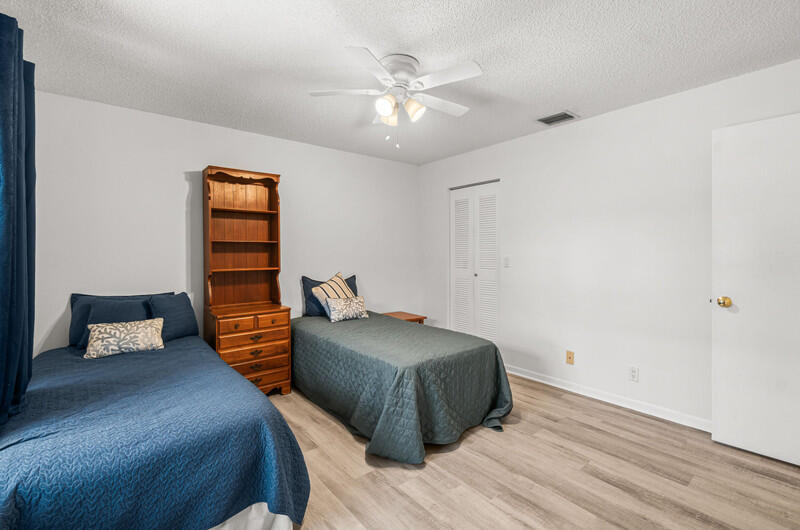 6016 Sunberry Circle