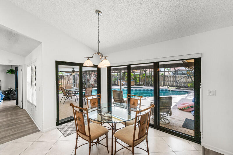 6016 Sunberry Circle