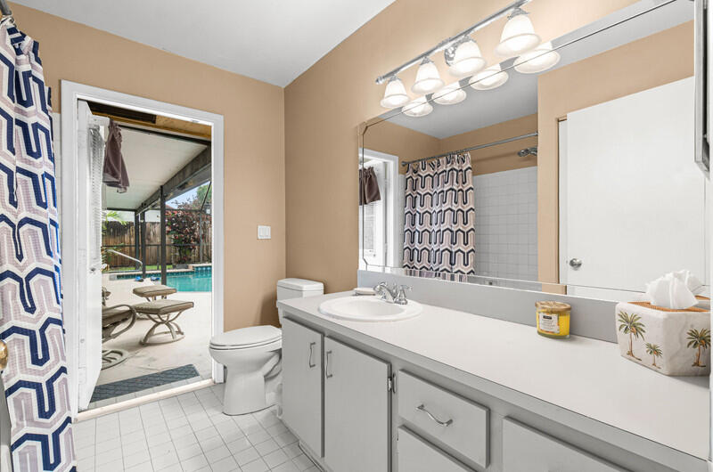 6016 Sunberry Circle