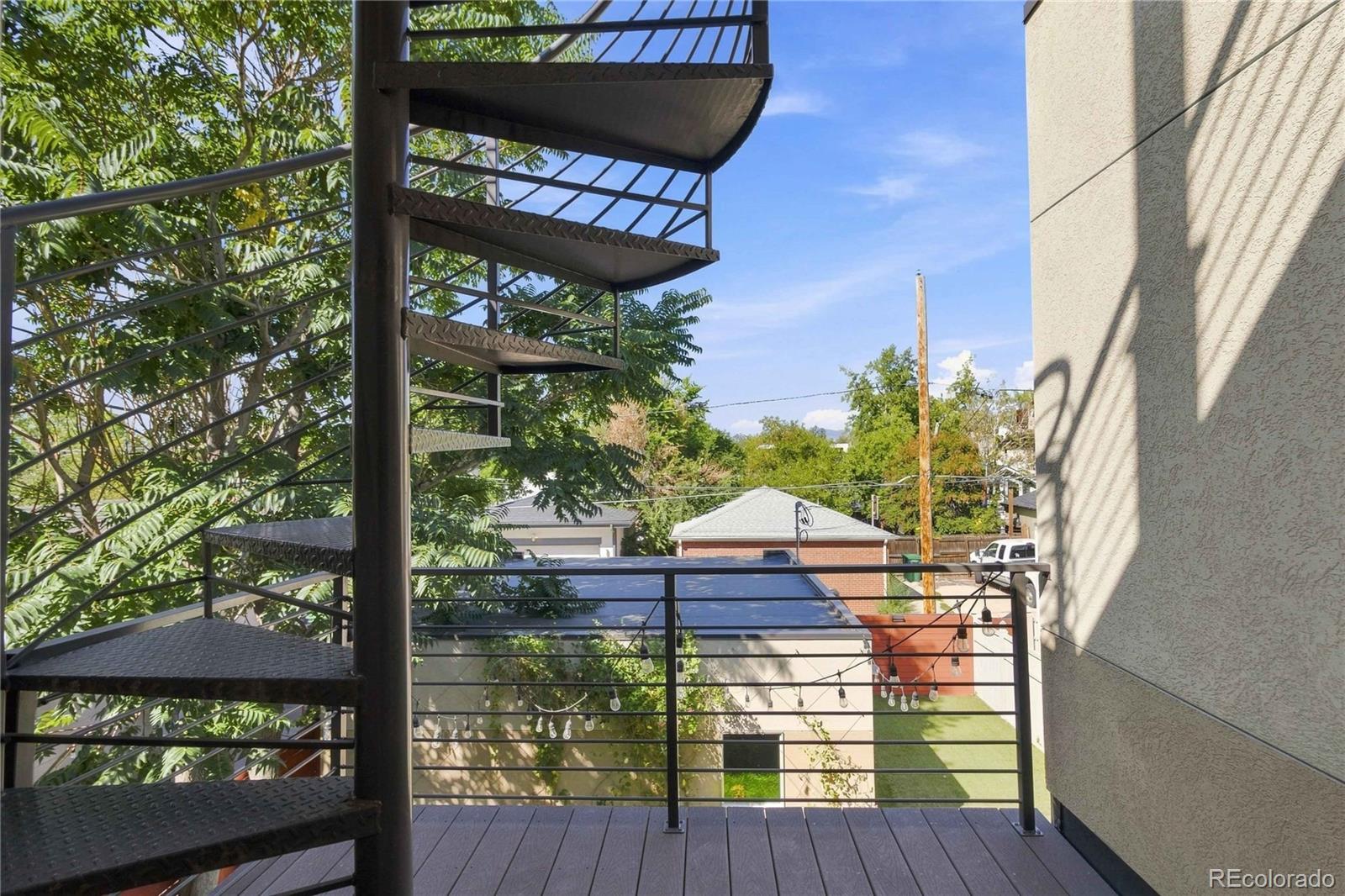 2135 Newton Street