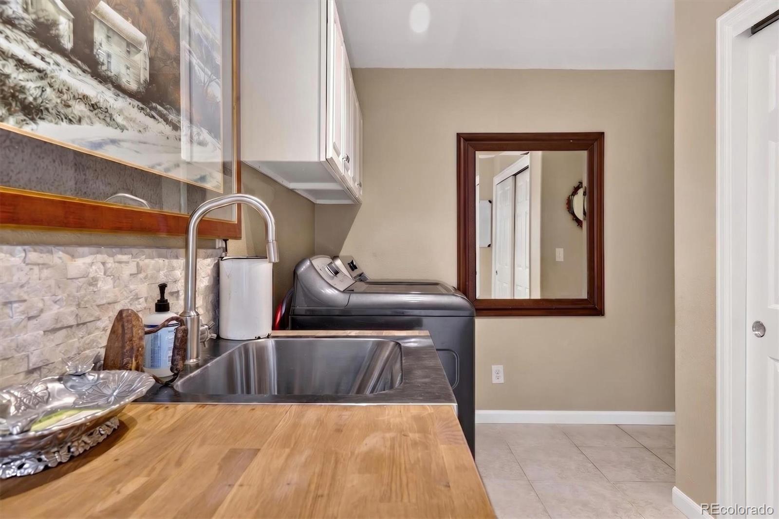 15895 W 67th Place