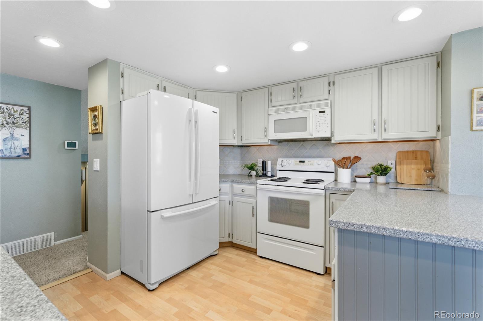 2135 E Nichols Drive